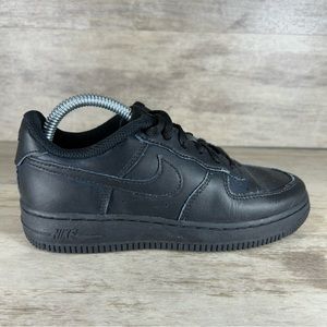 Nike Air Force 1 LE Sneaker Black Youth 2 Little Boy